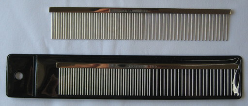 コーム グレーハウンドタイプ